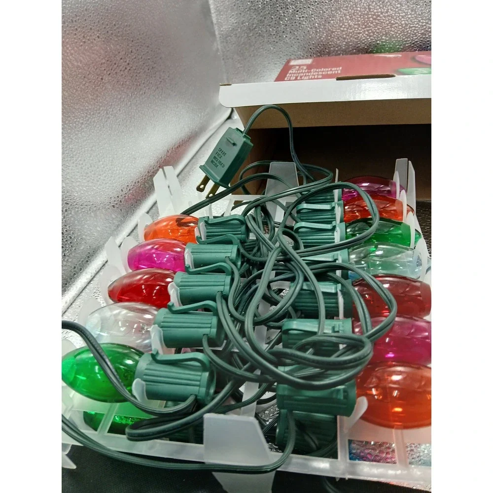 Holiday Accents 25 Multi-Colored Incandescent C9 Lights Outdoor Christmas String